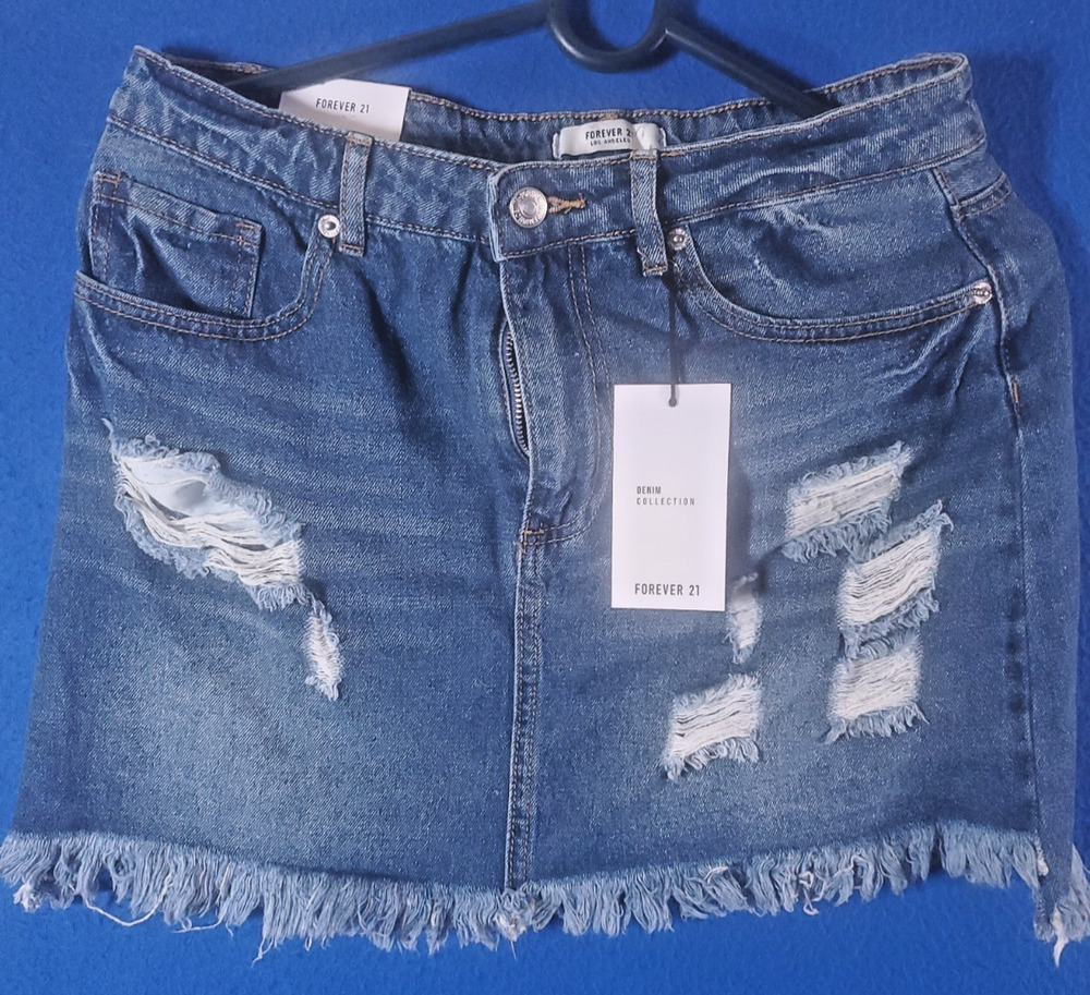 Forever 21 NEW Ripped Jean Mini Skirt Fringed Frayed Cutoff Denim Womens Size M